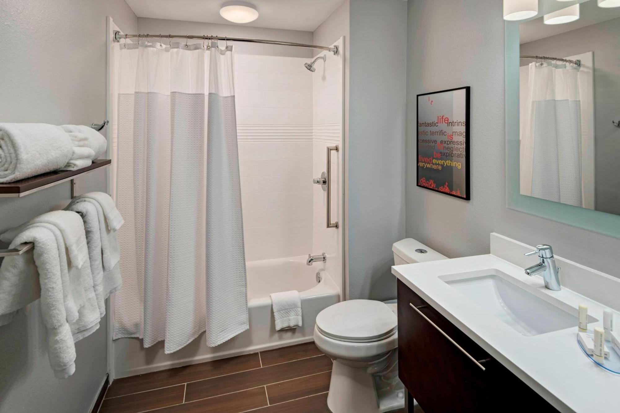 Towneplace Suites By Marriott Baton Rouge Port Allen Exterior foto